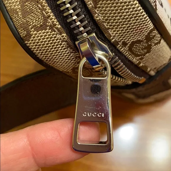 Gucci Belt Bag - Picture 3 of 13